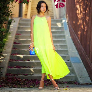 http://www.dresslink.com/stylish-lady-women-sleeveless-strap-pure-candy-color-casual-beach-loose-long-dress-p-22812.html?utm_source=blog&utm_medium=banner&utm_campaign=slina208